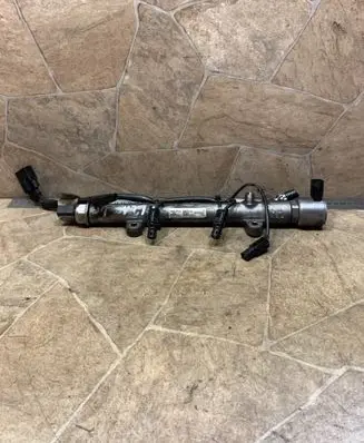 Mercedes-Benz E W212 Fuel main line pipe A6510700495
