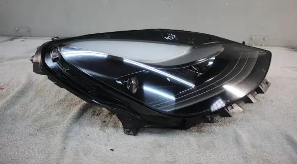 Tesla Model 3 Headlight/headlamp 151495300D 01531916