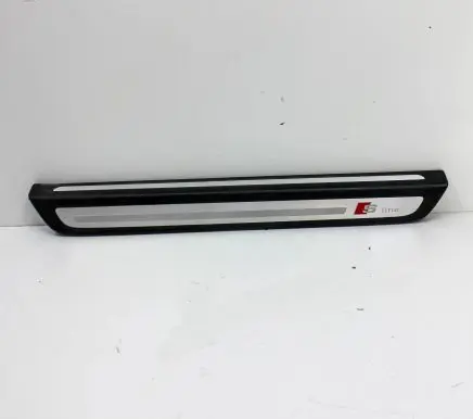 Audi Q5 SQ5 (A) pillar trim 8R0853373C