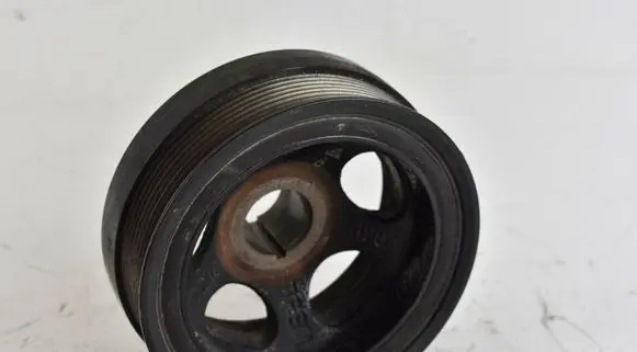 Mercedes-Benz ML W164 Crankshaft pulley