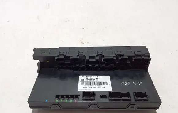 Mercedes-Benz SLK R171 Fuse module A1715451301