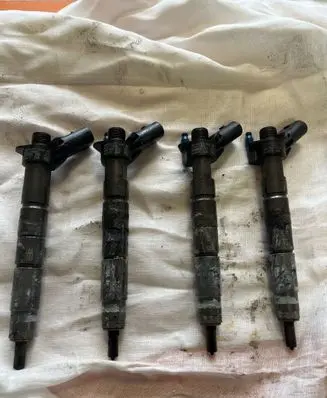 Mercedes-Benz CLA C118 X118 Fuel injector A6540700187 2214203080 0445117048