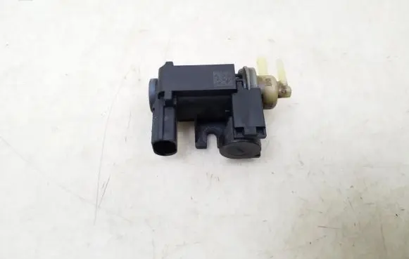 Audi A4 S4 B8 8K Turbo solenoid valve 8K0906627