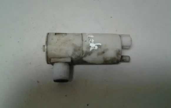 Jeep Cherokee Windscreen/windshield washer pump