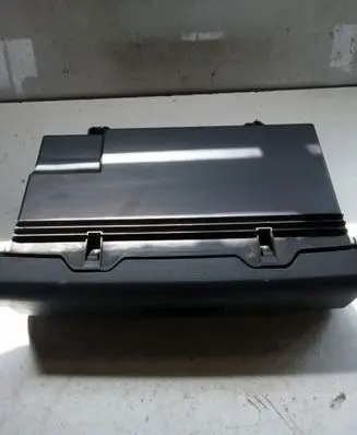 Volkswagen Touran I Glove box 1T0881580D