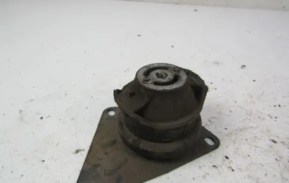 Volkswagen Lupo Engine mounting bracket 