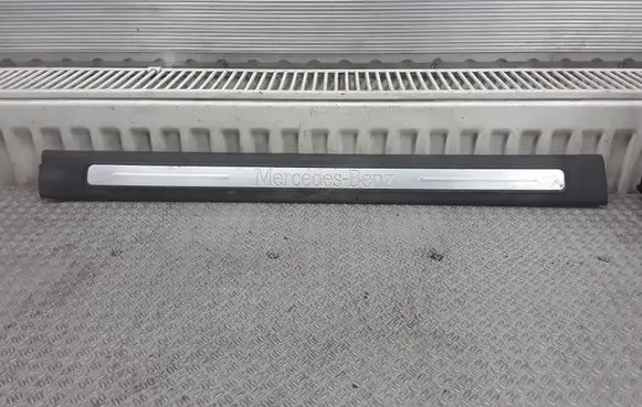 Front sill trim cover