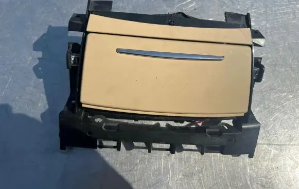 Audi A8 S8 D4 4H Ashtray (rear) 4H0864051B