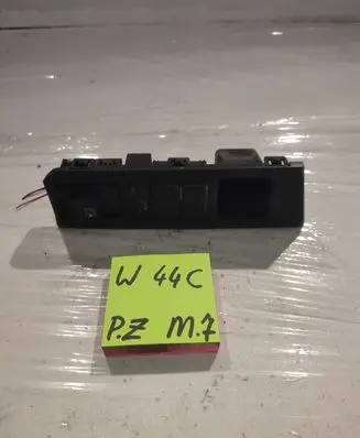 Nissan Note (E11) Other switches/knobs/shifts 684859U100 P10971