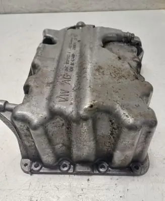 Volkswagen Polo VI Oil sump 04C103603K