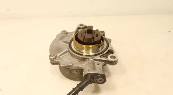 Peugeot 308 Vacuum pump 757081