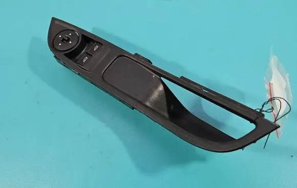 Ford Focus Electric window control switch DT1T14A132FB IMPRK1580129