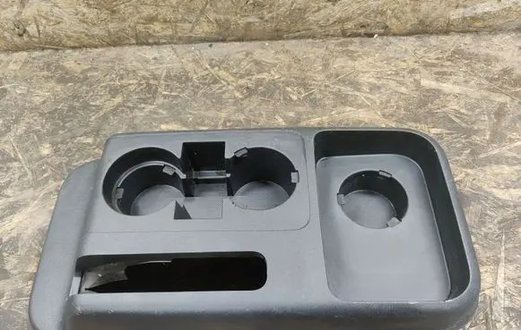 Cup holder front
