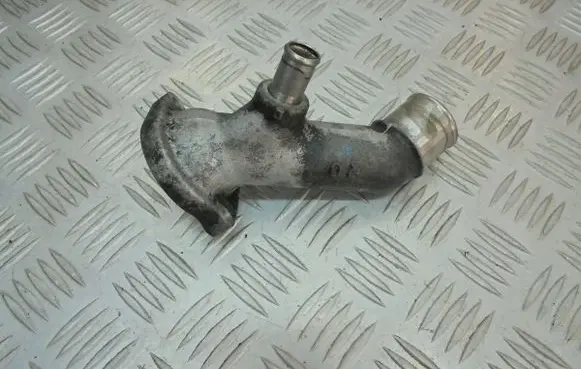 Toyota Corolla Verso E121 Engine coolant pipe/hose