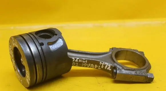 Piston with connecting rod
