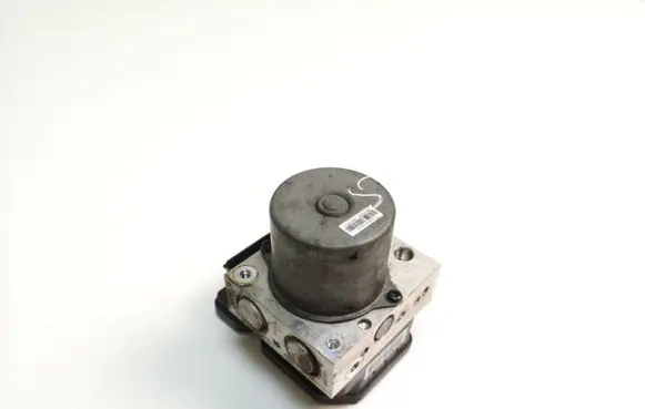 Hyundai i40 ABS Pump 589203Z910