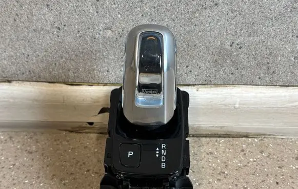 Volvo XC90 Gear shift switch/knob 31492195