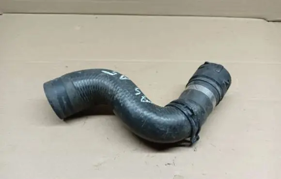 Audi A4 S4 B8 8K Engine coolant pipe/hose 8K0121101P