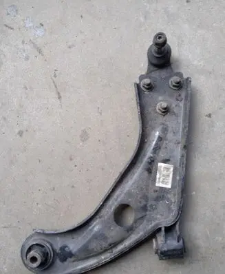 Citroen C5 Aircross Front lower control arm/wishbone
