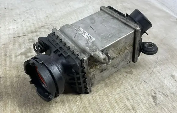 BMW 7 G11 G12 Intercooler radiator 8619391 228281