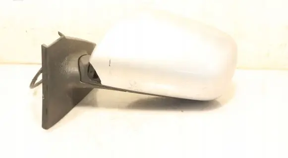 Toyota Yaris Front door electric wing mirror 