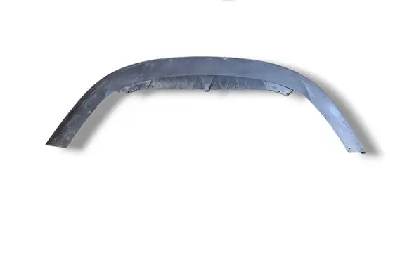 Front bumper lip
