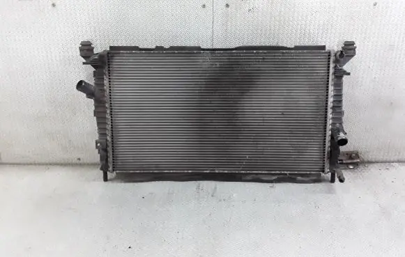 Ford Focus C-MAX Coolant radiator 3M5H8005TJ