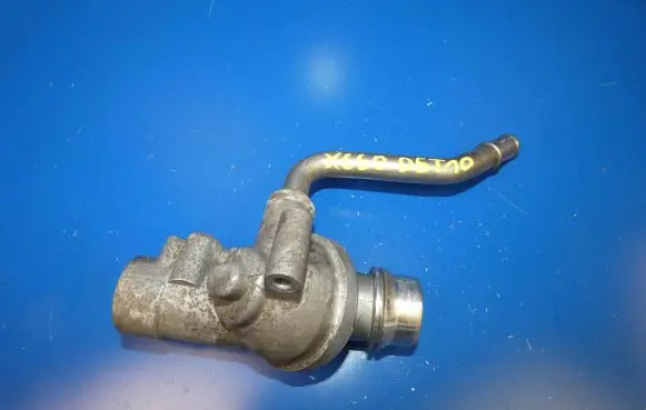 Volvo XC60 Thermostat housing 30757799 DR112