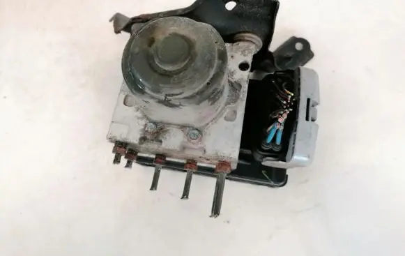 Toyota Corolla E120 E130 ABS Pump 8954113040 89541-13040