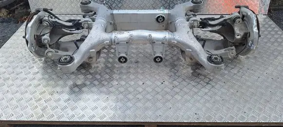 BMW 5 F10 F11 Rear axle beam 6798545