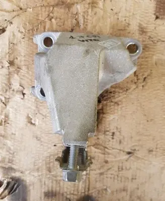 Mercedes-Benz Vito Viano W447 Driveshaft support bearing bracket 397743031R