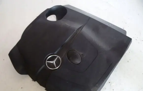 Mercedes-Benz A W176 Engine cover (trim)