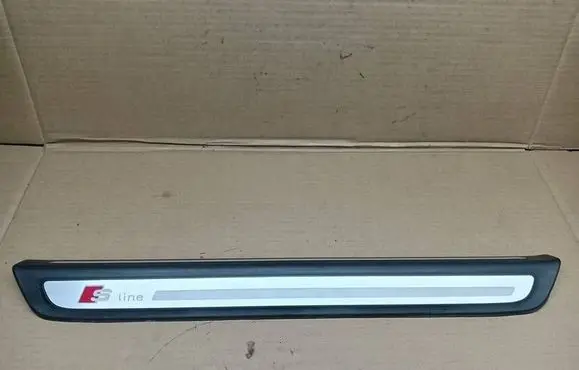 Audi Q5 SQ5 Front sill trim cover 8R0853376 8R0853374
