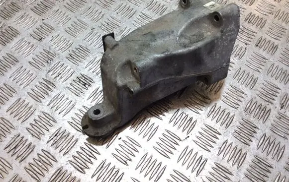 Mercedes-Benz C W204 Engine mounting bracket A6512234404