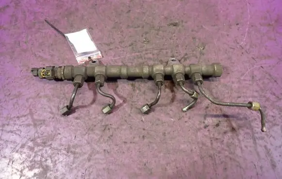 Opel Astra J Fuel main line pipe 