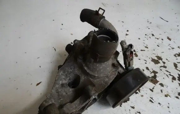 Opel Antara Water pump