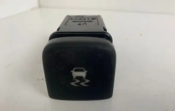 Traction control (ASR) switch