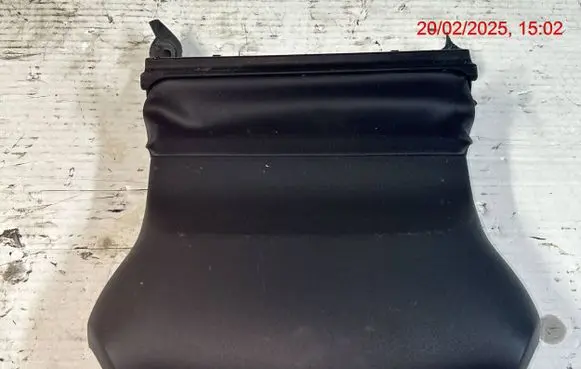 Steering wheel column trim
