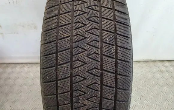Audi Q7 4M R20 winter tire 27540R20