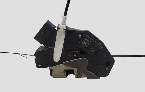 Ford Fiesta Front door lock 8A6AA21812BJ