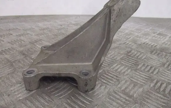 Ford Transit - Tourneo Connect Engine mount bracket 7R336B033BA
