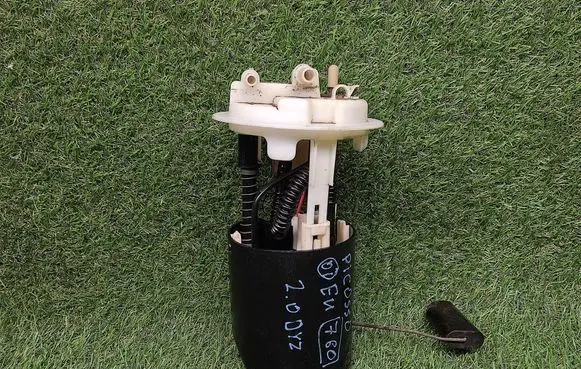 Citroen Xsara Picasso In-tank fuel pump 0179A01