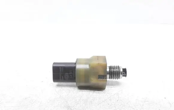 Volvo V60 Oil pressure sensor 31405635