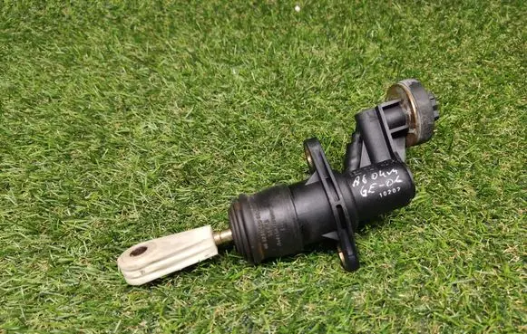 Audi A6 S6 C6 4F Clutch master cylinder 8E2721401A
