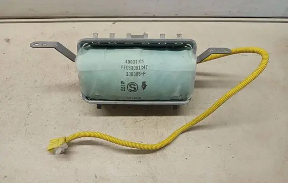 Toyota Avensis T250 Passenger airbag 4003701 300306P PF063091C4T