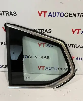 BMW X3 F25 Rear side window