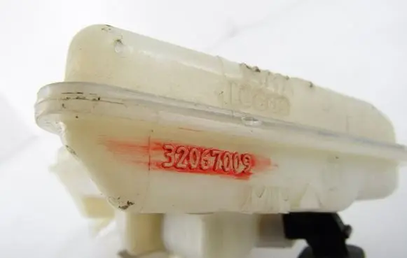 Volkswagen Caddy Brake fluid reservoir 32067009