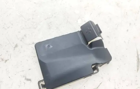 Volkswagen ID.3 Fuse box cover 1EA915429B