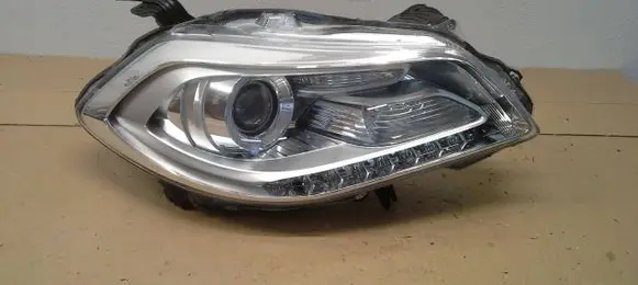 Suzuki SX4 S-Cross Headlight/headlamp 121212