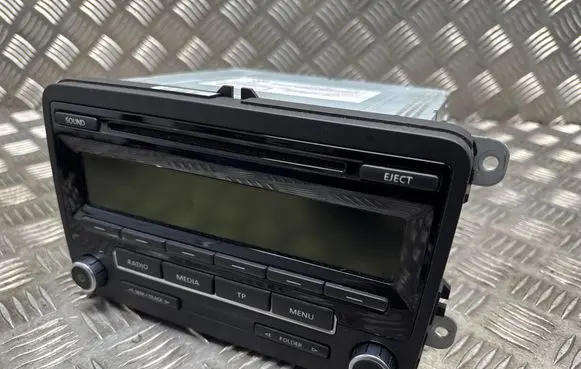 Seat Alhambra (Mk2) Radio/CD/DVD/GPS head unit 5M0035186J RCD310EDT